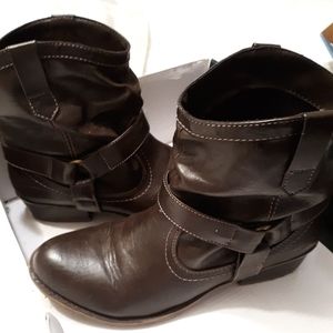 Biker boots